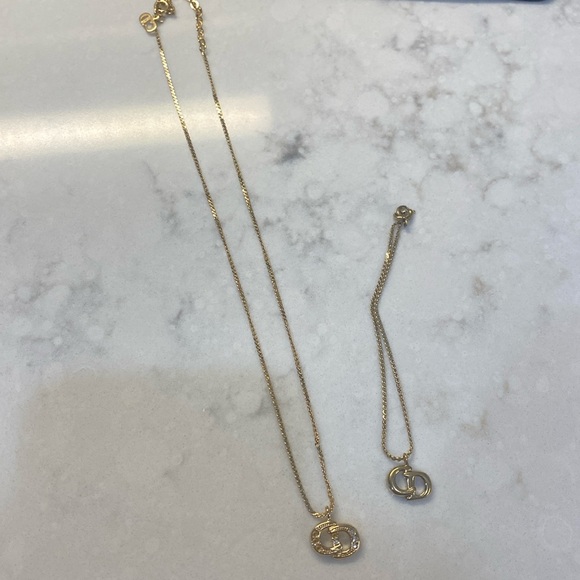 Christian Dior Necklace and Bracelet with a CD Velvet Pouch - Picture 2 of 8